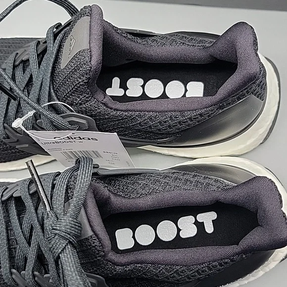 NiB Adidas Ultraboost in Black size 7 - Picture 5 of 12